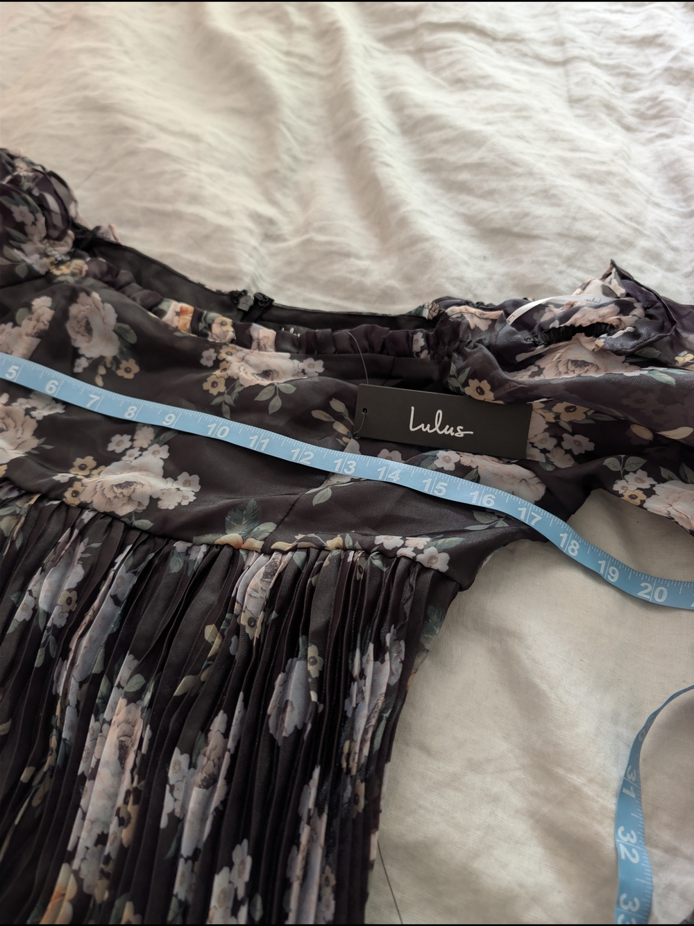 NWT Lulus Black Floral Long Sleeve Pleated Mini Dress Size Large - Picture 5 of 7